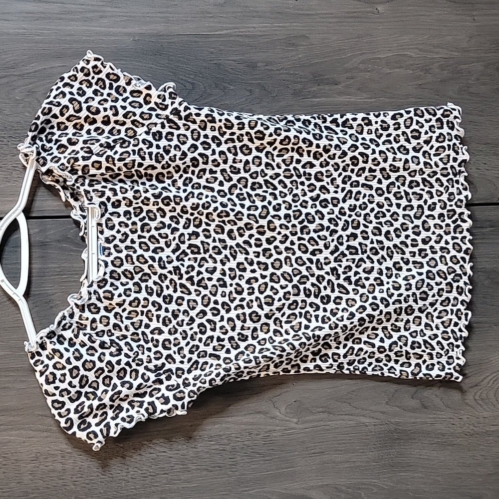 Old Navy Girls Animal Print Short Sleeve Blouse Size 14-16